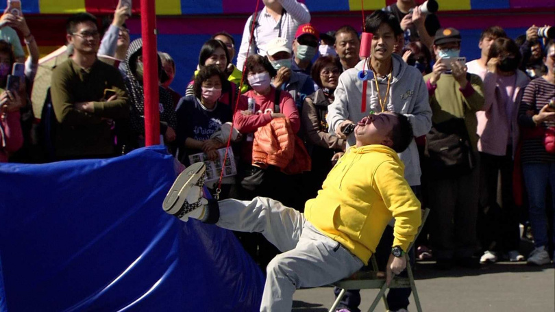 董至成上場代打一口氣就完成。（圖／民視提供）