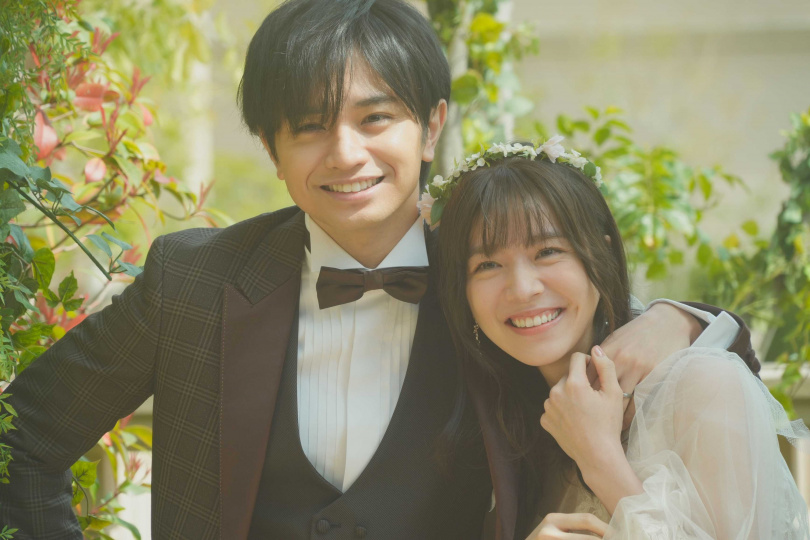 《我在平行時空戀上妳》由中島健人（左）、milet（右）主演。（圖／甲上娛樂提供）