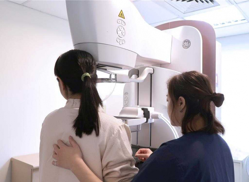 陳以涵醫師建議，女性應定期接受乳房檢查，才能早期發現異常、早期接受治療，及早恢復健康人生。（圖／大千醫院提供）