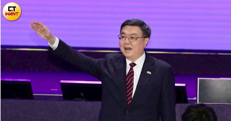 行政院長卓榮泰（圖）13日將分批邀集各縣市百里侯共商《財劃法》出包解方。（圖／方萬民攝）