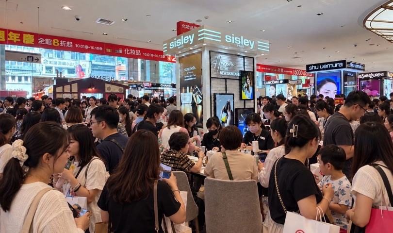 新光三越南西店首日，人潮眾多（圖／業者提供）