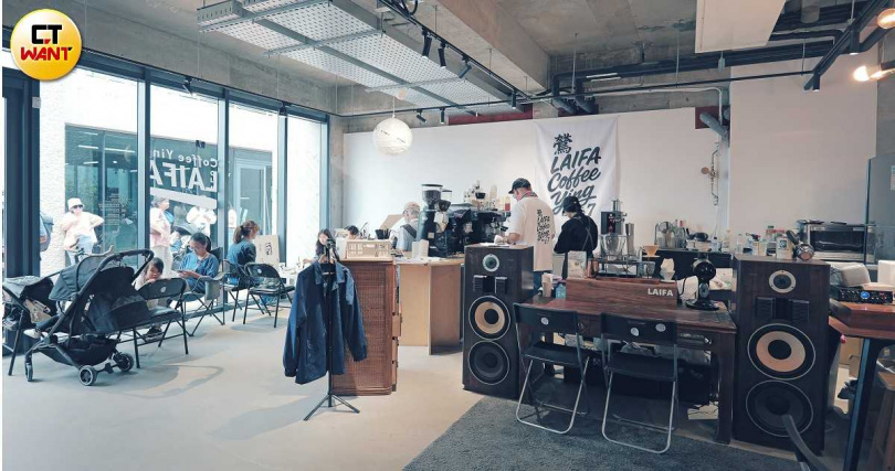 來發咖啡系列目前於新北樹林、三峽、土城等地皆有據點,「來發咖啡鶯」亦提供自家烘焙咖啡與手作生起司蛋糕。(圖/焦正德攝)