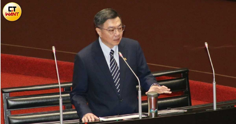 行政院長卓榮泰強調政院內部水電費繳納都成問題,根本無力宰割任何單位。(圖/黃鵬杰攝)