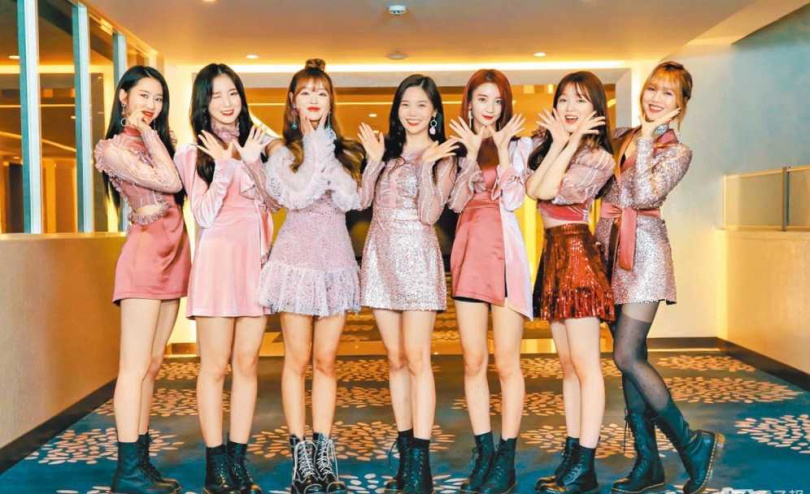 OH MY GIRL曾因美方誤會成員將進行「賣淫」活動,加上經紀公司未申辦公演簽證等因素,被遣返回韓國。(圖/報系資料照)
