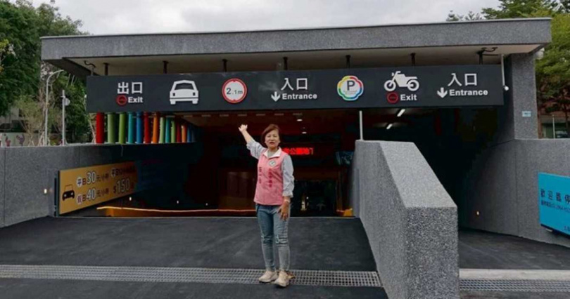 新北市議員石一佑（圖）觀察蘇巧慧、劉和然都勤跑基層。（圖／翻攝自石一佑臉書）