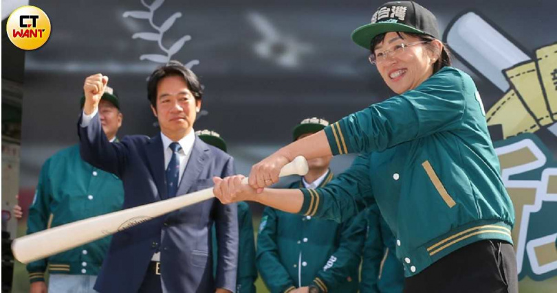 民進黨立委蘇巧慧（右）已正式獲黨提名參選2026新北市長。（圖／黃耀徵攝）