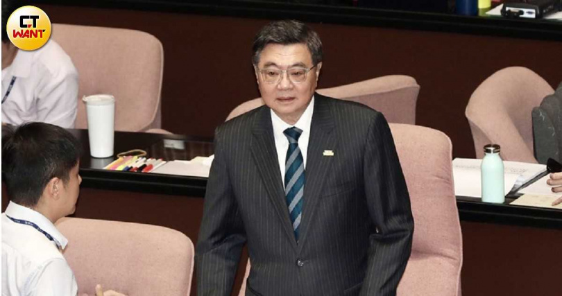 行政院長卓榮泰（圖）強調已經提出之軍警待遇2釋憲案與未來政院版相關法案修正案並無扞格之處。（圖／方萬民攝）