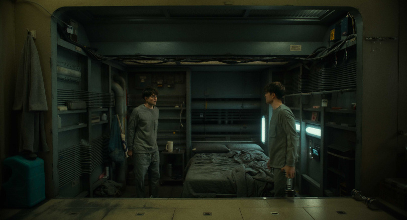 《米奇17號》羅伯派汀森比原著又多死了10次，增加「拋棄式」的戲劇效果。（圖／華納兄弟提供）