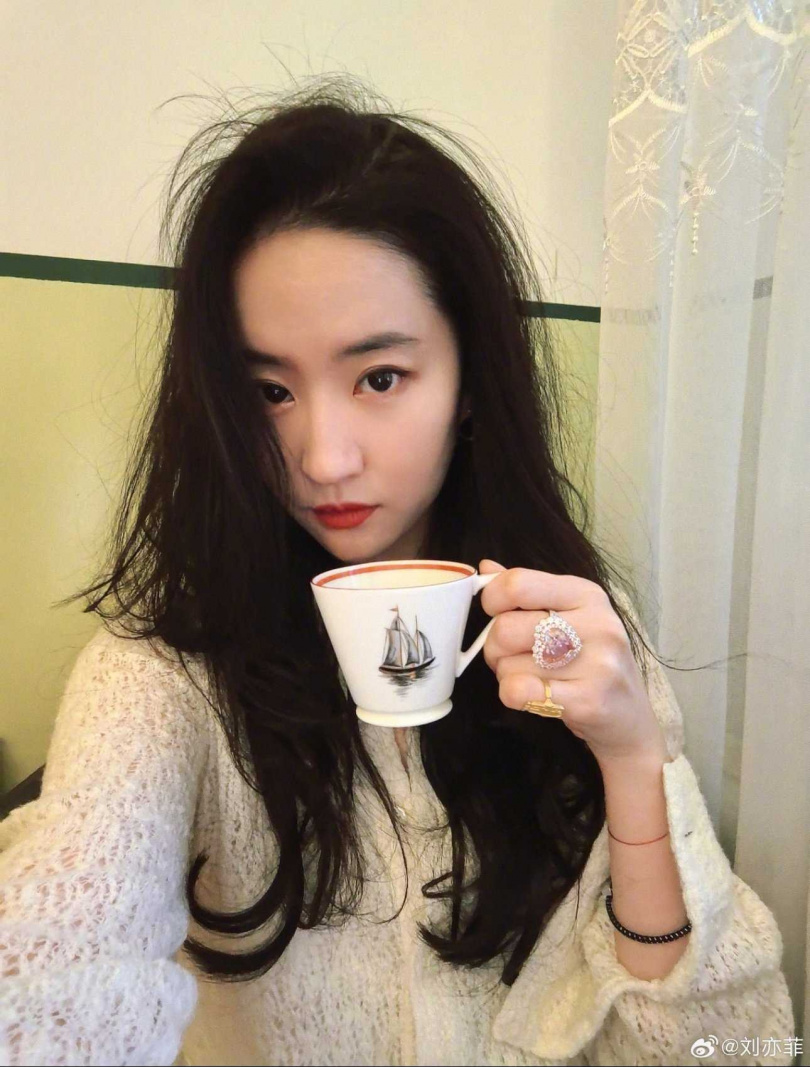 （圖／取自劉亦菲微博）