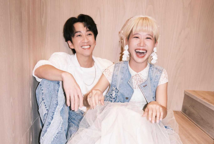 Lulu、陳漢典日前宣布婚訊，兩人一起主持的《綜藝大熱門》也入圍本屆「綜藝節目主持人獎」。（圖／翻攝自Lulu臉書）