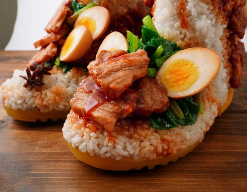 日本埼玉縣所澤市今年推出的「故鄉稅」回禮是滷肉飯靴。(圖/翻攝自日本故鄉稅網站「Furunavi」)