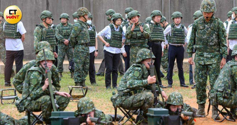 行政院提出分八年執行高達新台幣1.25兆的國防特別預算條例是否照院版規模通過，各界關注。（示意圖／黃耀徵攝）