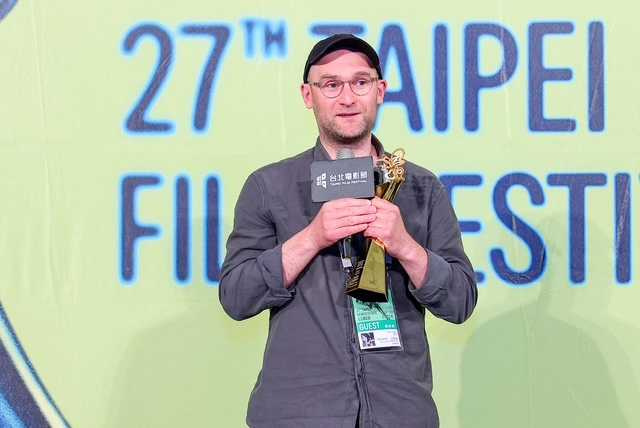 《溺水小妹》導演勞里納斯・巴雷薩獲得「最佳影片」。(圖/台北電影節提供)