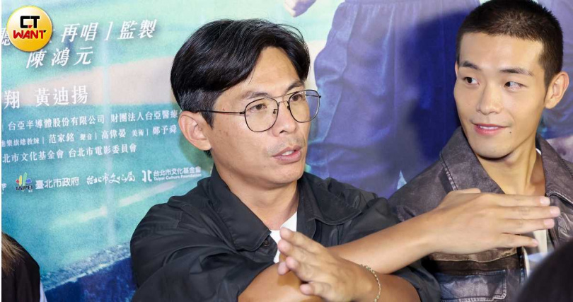 導演姜瑞智執導《角頭—鬥陣欸》、《進行曲》上映檔期只差一週。（圖／楊澍攝）