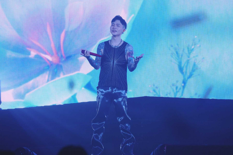 蕭秉治認為要寫出一首琅琅上口的芭樂歌並不容易。（圖／相信音樂提供）