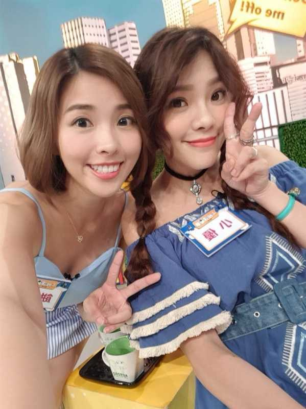 小優（右）與昔日閨密玥熹（左）撕破臉。（圖／翻攝自玥熹臉書）