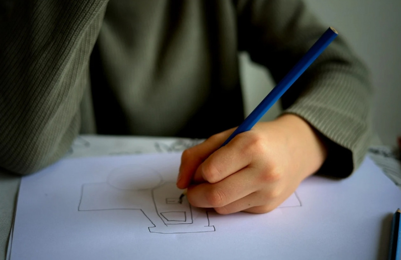 不少網友認為購買學區房仍然是最穩妥的選擇。（示意圖／取自Pixabay）