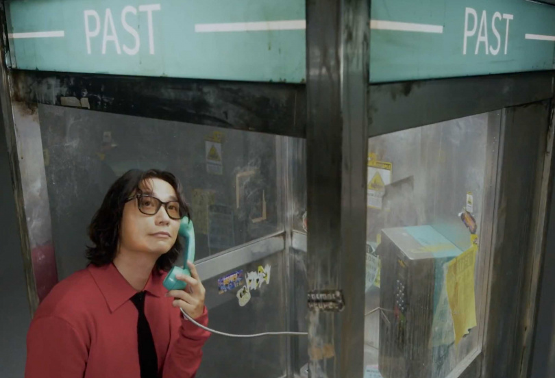 方Q自爆以前會跑到公用電話打0204。（圖／相信音樂提供）