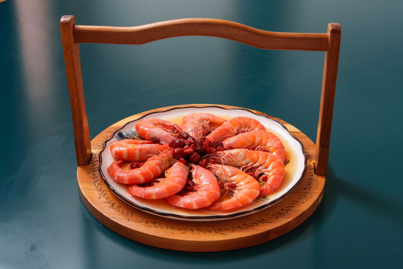 2026年馬到成功一路發！初五款待料理推出限量外帶年菜「初五金饌團圓席」。（圖片提供／初五款待料理）