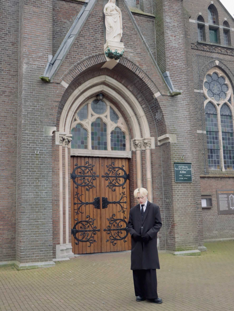 呂植宇新歌MV特別飛往歐洲荷蘭拍攝。（圖／踢帕娛樂提供）