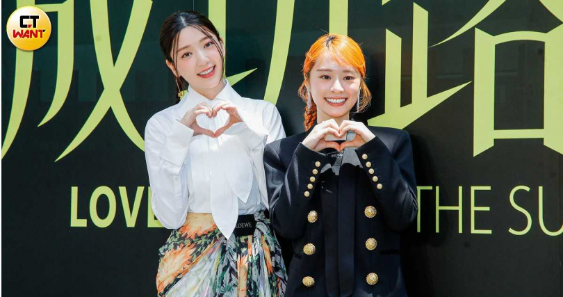 郭雪芙與許莉廷很有默契地綁了辮子。（圖／趙文彬攝）