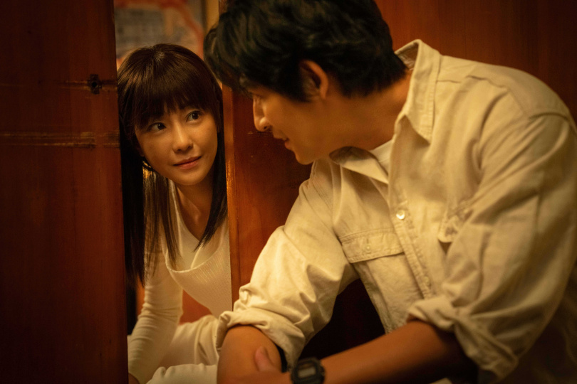 這段段純純的愛藏有許多2000年元素，引發網友共鳴。（圖／ CATCHPLAY+、公視、大慕可可）