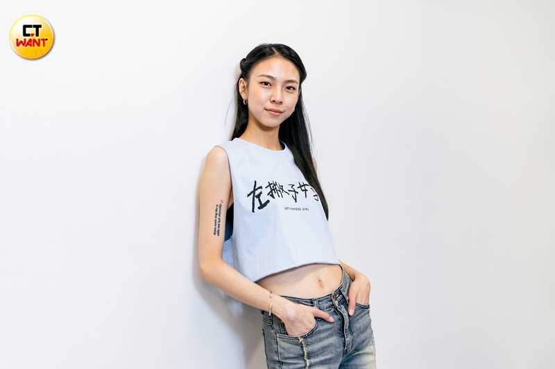 馬士媛覺得自己跟片中的「宜安」最像的地方就是外冷內熱。（圖／楊澍攝）
