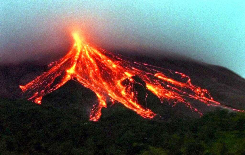 巴巴萬加預言2026年全球將有約8%的地區遭自然災害衝擊，包括強震、火山與極端氣候。