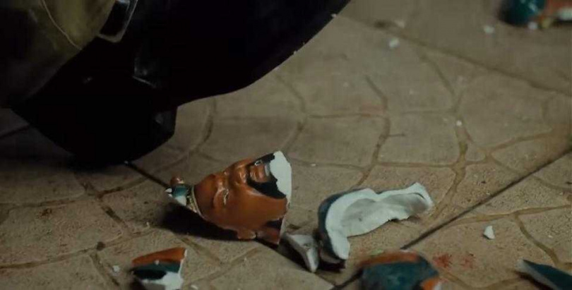 張耀揚澄清「踩關公」傳聞，強調僅為角色演出。（圖／翻攝自電影古惑仔3之隻手遮天畫面）