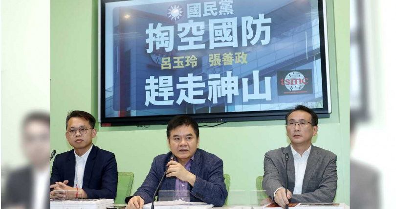 2022年，台積電進駐龍科三期的消息曾被視為選舉的政治利多；然而當台積電宣布不再考慮進駐後，議題隨即演變為藍綠陣營交鋒的政治角力。（圖／報系資料庫）