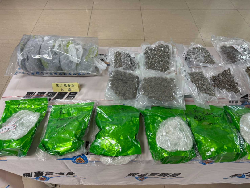 長榮海運前員工抓準安檢漏洞，利用船員隨身行李不會被安檢的漏洞，聯合現職員工偷運千萬大麻入台。(圖／翻攝畫面)