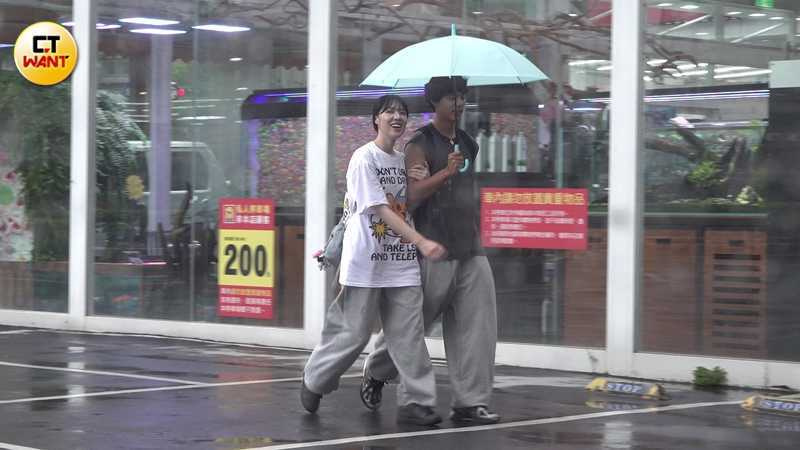 各務孝太和宋宋兩人約會都沒遮掩，看得出感情極好。（圖／本刊攝影組）