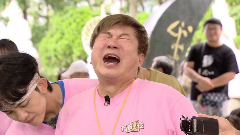 接受挑戰的胡瓜露出了痛苦的表情。(圖/民視提供)