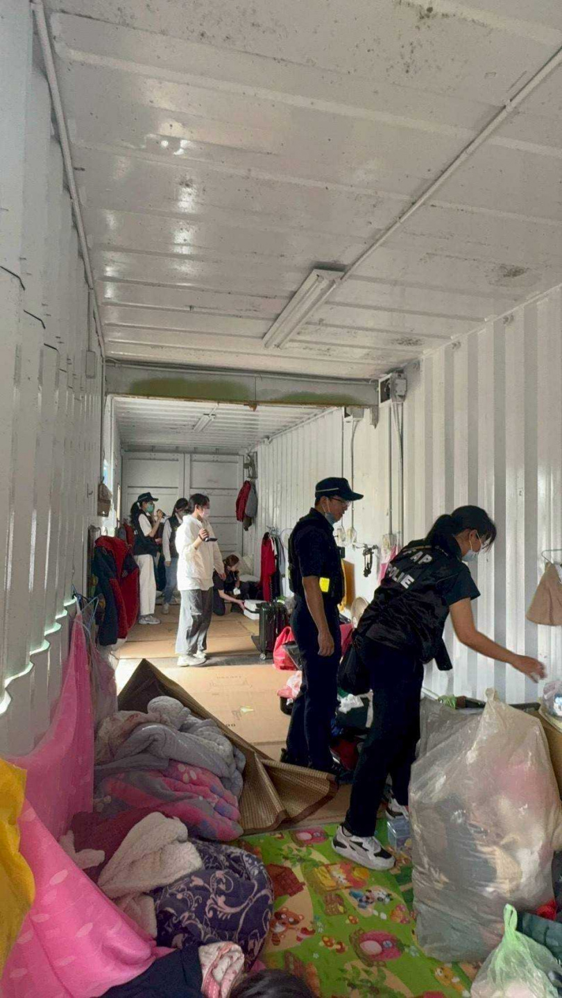專案小組逮捕阮女、4名共犯及3名涉案越南籍母親。