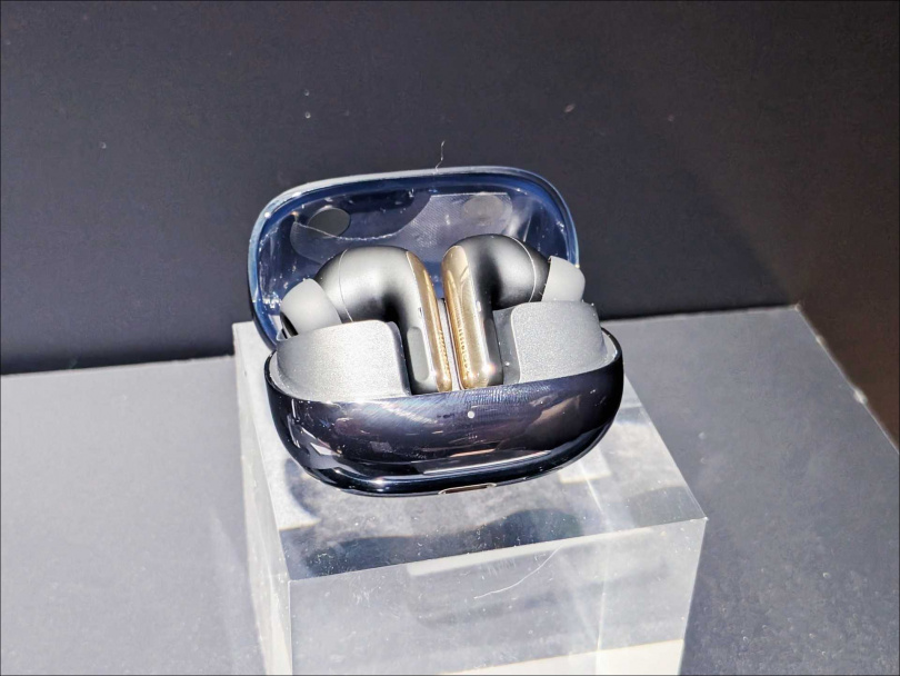 Xiaomi Buds 5 Pro Wi-Fi版。（圖／廖梓翔攝）