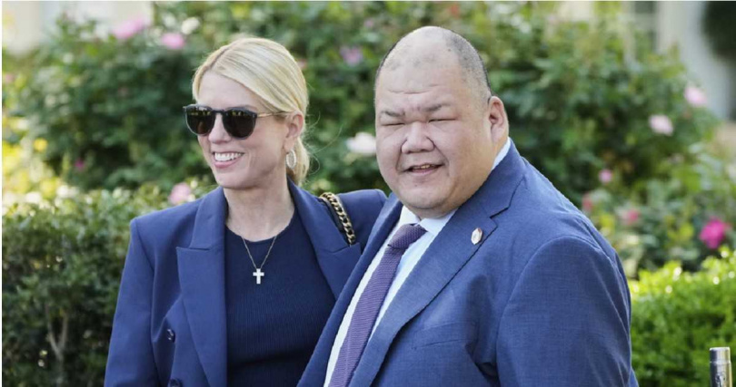 任史蒂芬·張(Steven Cheung)發聲批評諾貝爾委員會將政治凌駕和平。