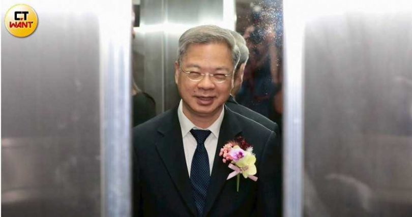 龔明鑫與林佳龍淵源深厚，兩人過去曾擔任行政院經濟外交工作小組執行秘書。（圖／黃耀徵攝）