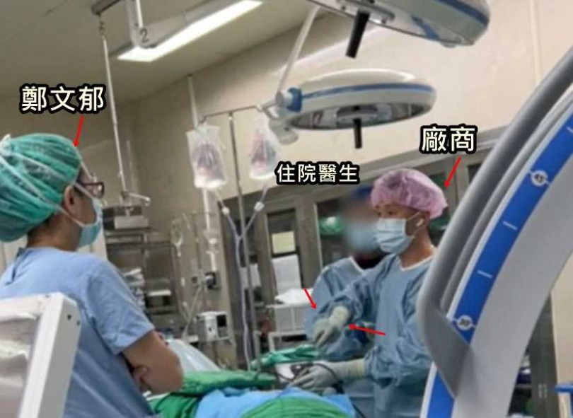 台中榮總神經外科科主任鄭文郁同樣被爆出放任同一無照廠商上手術台執刀。(圖/民眾提供)