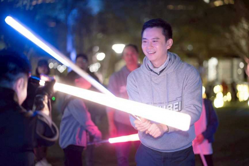 新竹縣竹北市長鄭朝方（圖）回顧光節籌備過程直呼艱辛，但能擦亮「竹北IP」他大呼值得。（圖／翻攝自竹北市公所媒體群組）