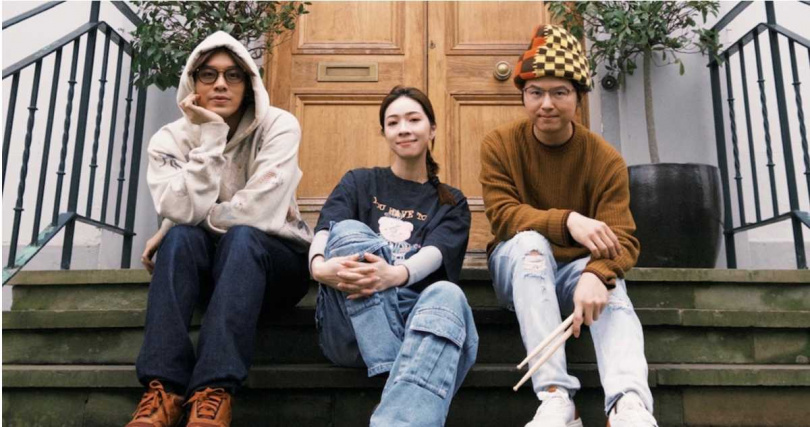 告五人幸運訂到錄音室的檔期。（圖／相信音樂提供）