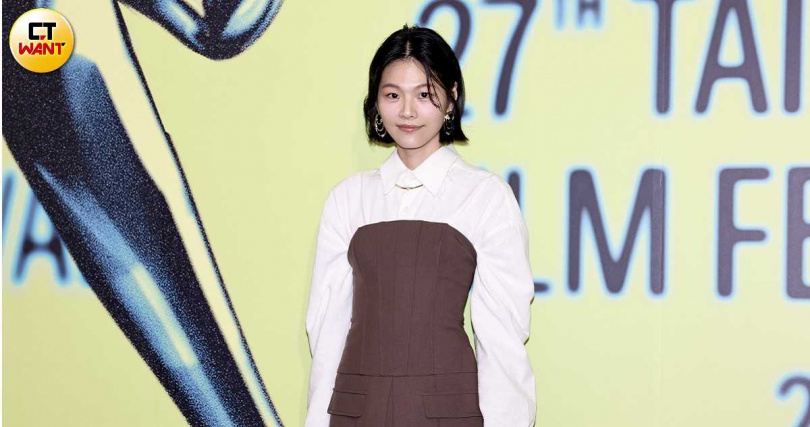 柯泯薰首次拍攝電影，在劇中飾演神祕女子。（圖／侯世駿攝）