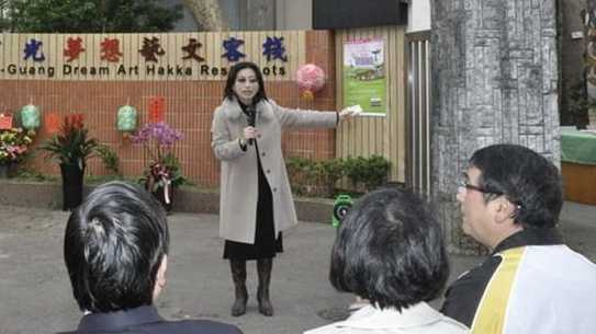 台灣偏鄉教育媒合平台主持人徐慧芯認為不論教育法規怎麼修，一校之長的作風仍攸關校務發展與師生安寧，若校長沒有擔當，恐怕校園亂象不會少。（圖／翻攝自徐慧芯臉書）