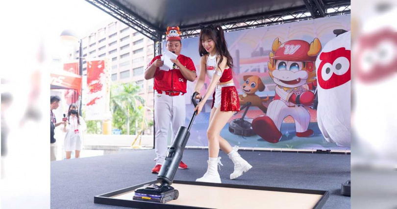 台灣濕熱天氣讓李多會很有感。（圖／Roborock 石頭科技提供）