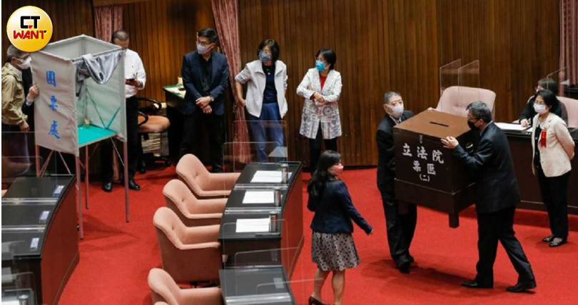 NCC委員必須獲立法院多數委員行使同意權方可上任。圖為立法院2022年對NCC委員同意權行使狀況。(資料照/黃耀徵攝)