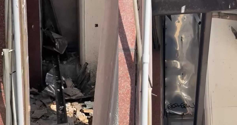 鐵窗、雨遮嚴重毀損。（圖／翻攝自臉書／徐立信）