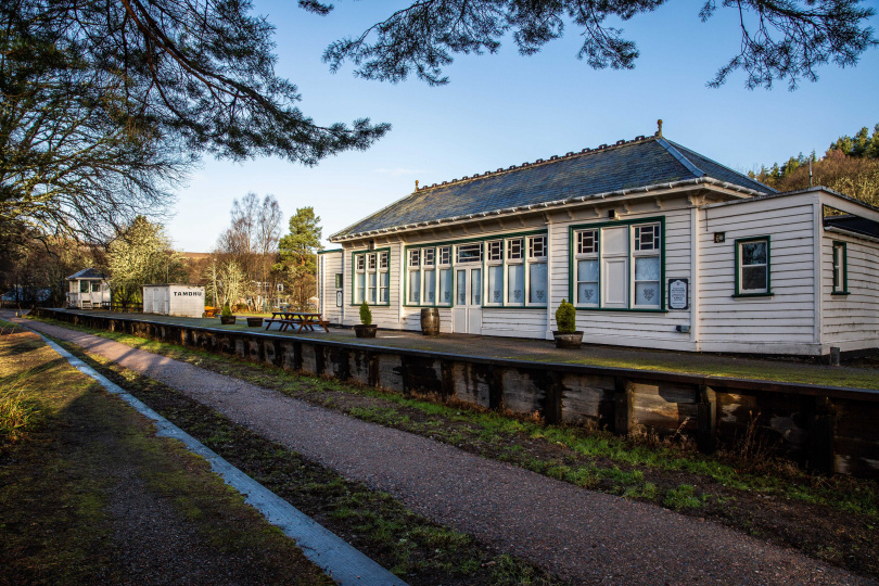 麥立得買下坦杜酒廠後，於2011年將舊車站與倉庫重新翻修，作為文化與觀光設施。（圖╱麥立得提供）