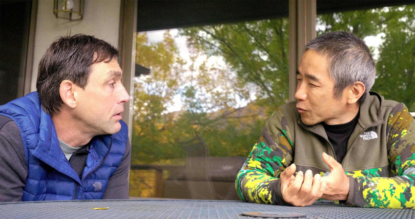 世界八大洲最高峰盲攀紀錄保持人艾瑞克‧維亨邁爾英雄惜英雄鼓勵小林。（圖／海鵬提供）