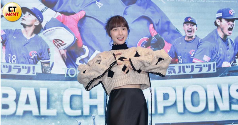 峮峮在拍《冠軍之路》訪談時感性哭了。（圖／黃耀徵攝）