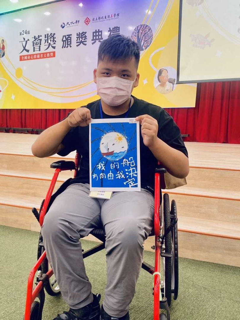 育德工家鄭順謙（圖）近日獲得文化部文薈獎肯定。（圖／翻攝自李俊賢社群軟體）