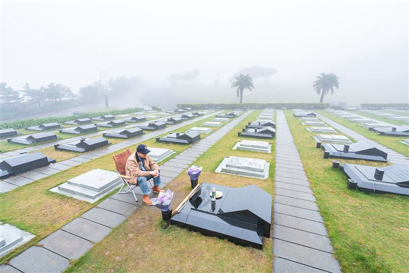 具俊曄製作大S雕像幕後過程催淚曝光。藝術總監李承道提到雕像的核心意義「因為愛情如死之堅強」，大S與具俊曄的愛情未曾消失，持續運轉著.......（圖／翻攝自李承道臉書）